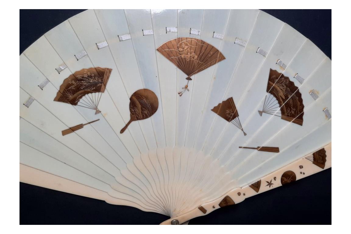 Mise en abyme d'éventails japonais, ogi vers 1880-90