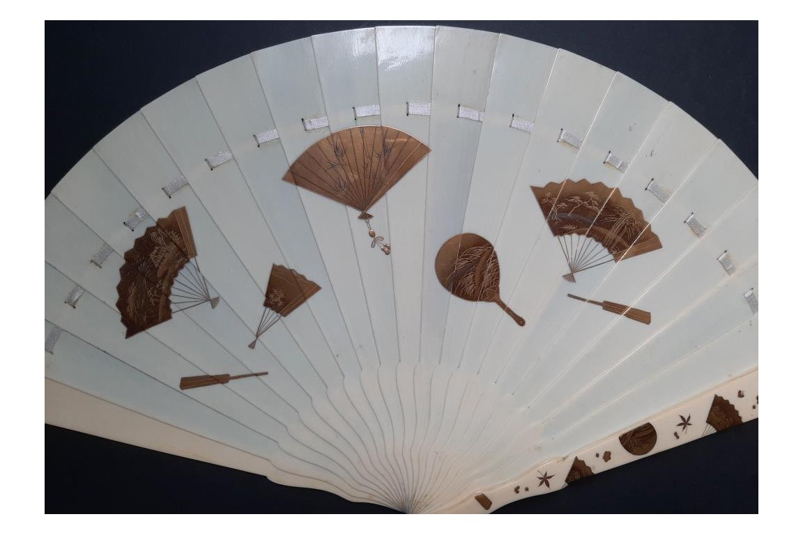 Mise en abyme d'éventails japonais, ogi vers 1880-90