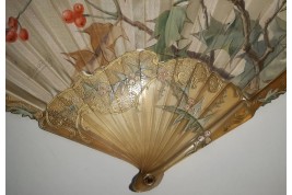 Holly, Christmas light. Fan by Daudet and Duvelleroy, circa 1900- 1910