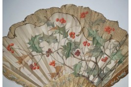 Holly, Christmas light. Fan by Daudet and Duvelleroy, circa 1900- 1910