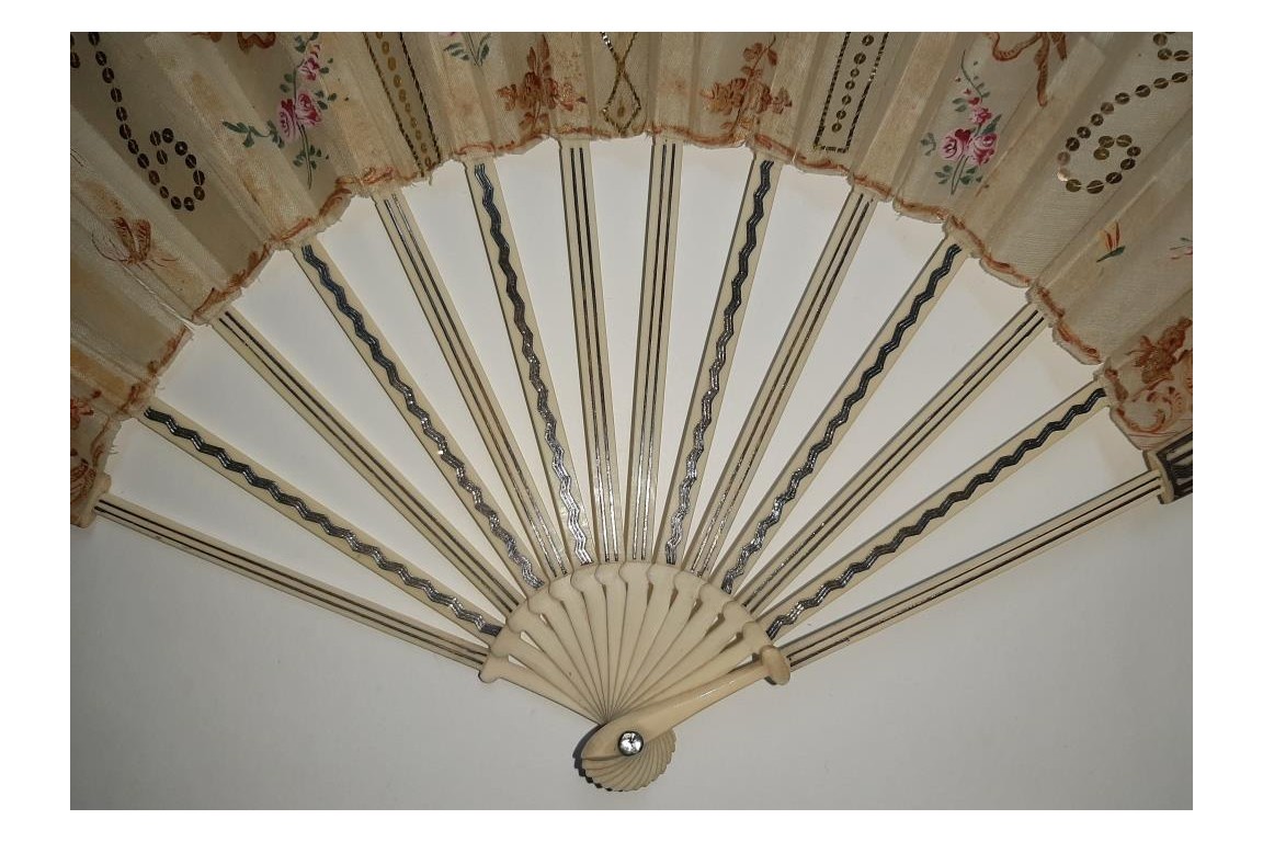 Slide fan, circa 1780