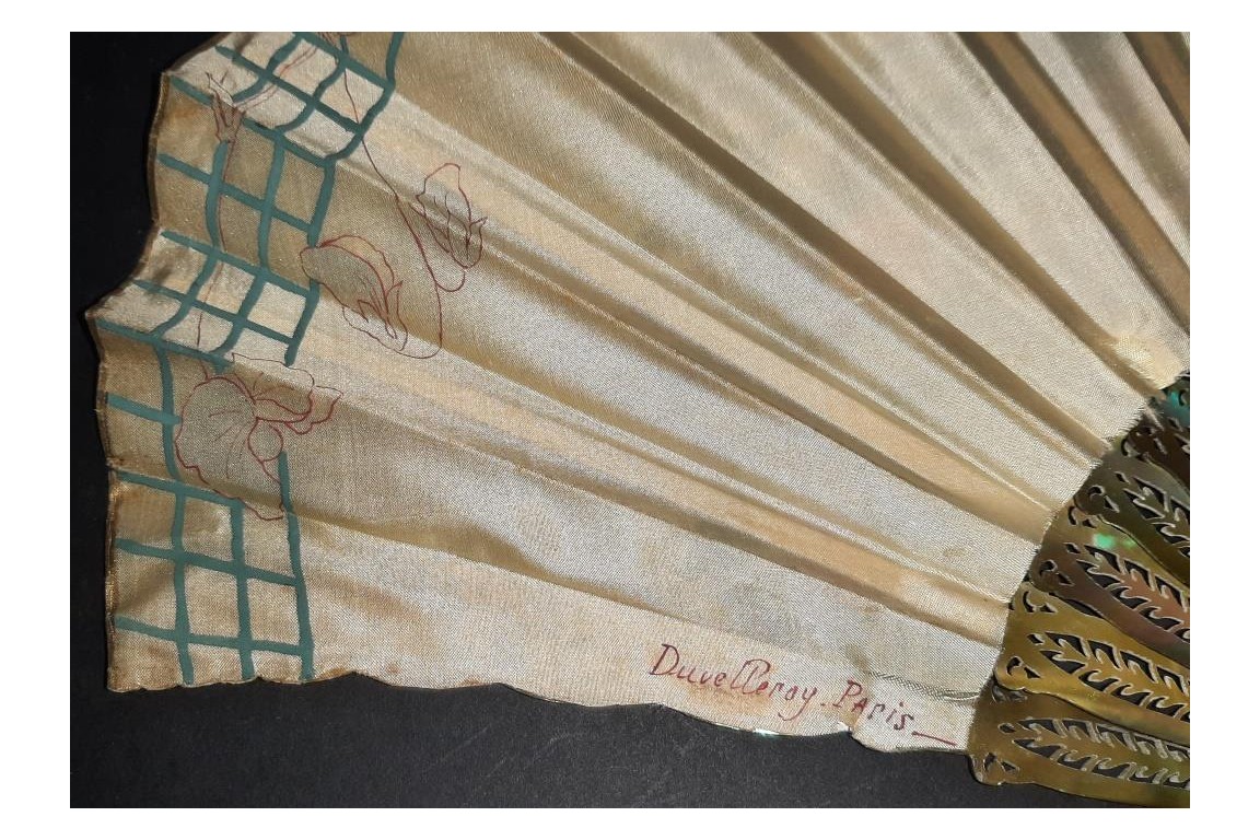 Blin's flowering trellis, fan by Blin and Duvelleroy circa 1905-1910