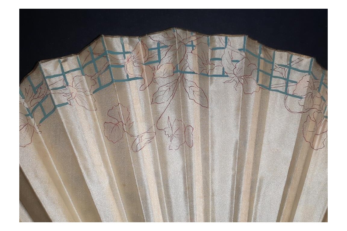 Blin's flowering trellis, fan by Blin and Duvelleroy circa 1905-1910