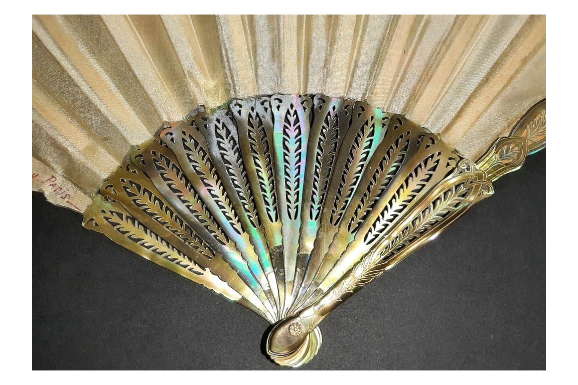 Blin's flowering trellis, fan by Blin and Duvelleroy circa 1905-1910