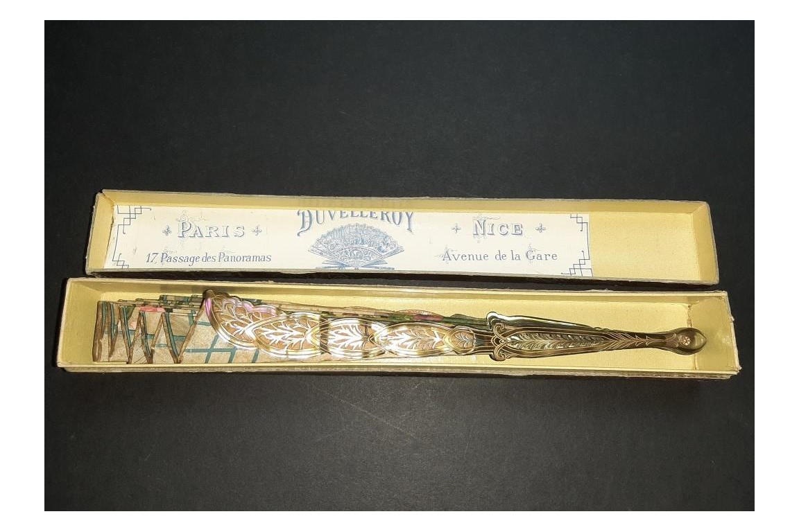 Blin's flowering trellis, fan by Blin and Duvelleroy circa 1905-1910