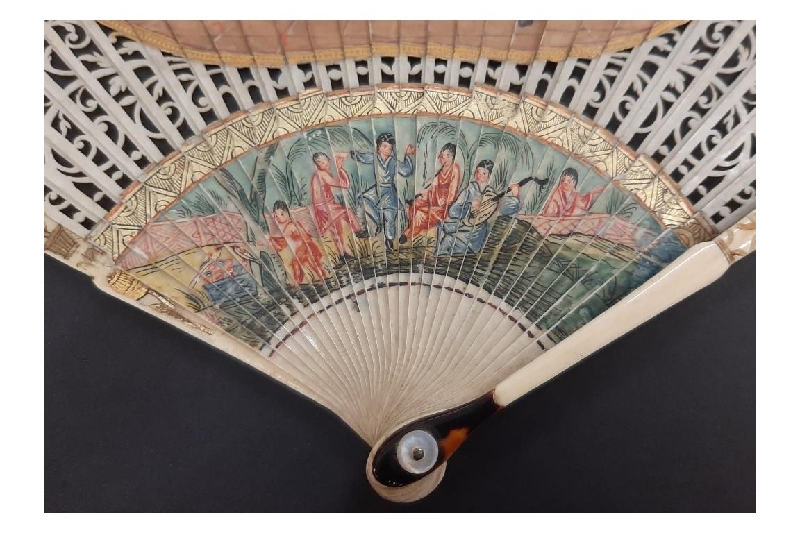 Italian comedians, fan in the taste of Watteau, early 18th century