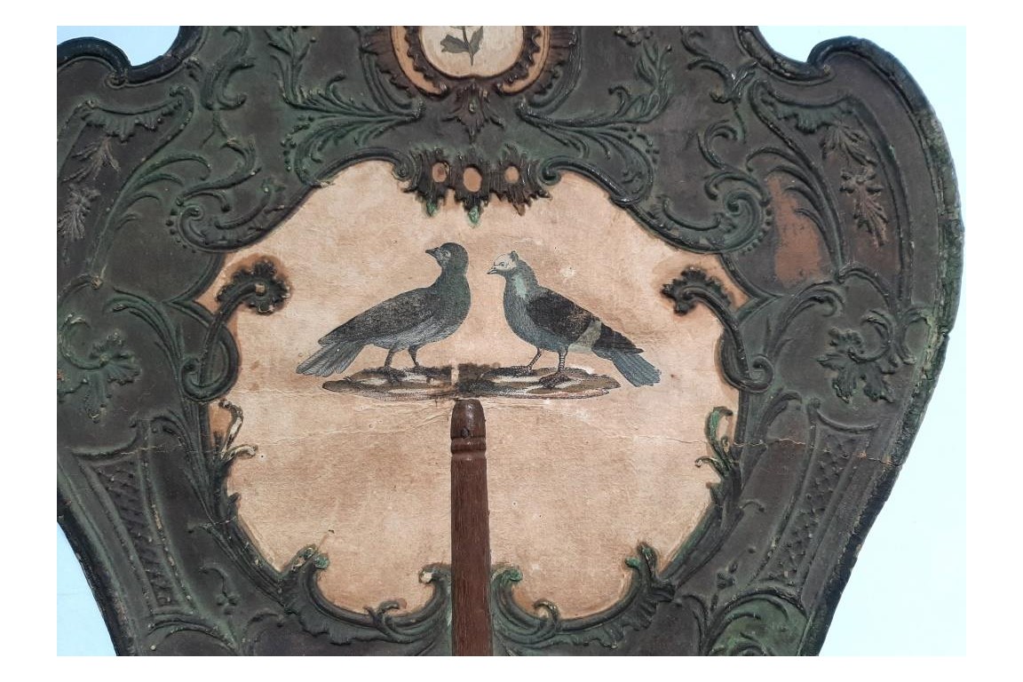 Italian pigeons, arte povera fixed fans, 18th century