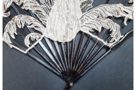 Roosters by Thomasse and Duvelleroy,  fans circa 1910