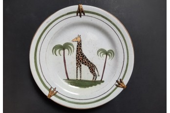 Zarafa, la girafe. Assiette, manufacture de Nevers, vers 1827