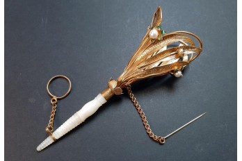 Bouquet holder, 19th century