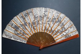 Délicates marguerites, éventail Art Nouveau