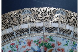 Le nid, éventail vers 1840