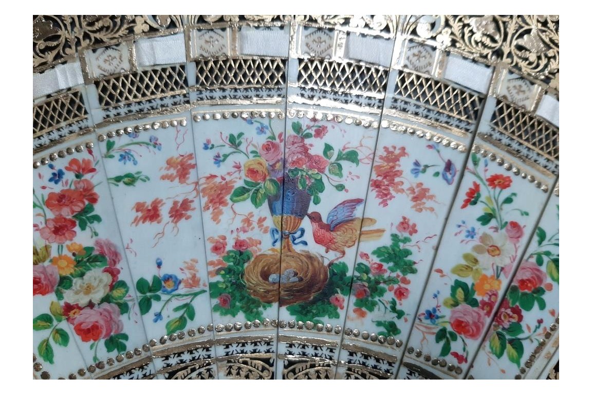 Le nid, éventail vers 1840