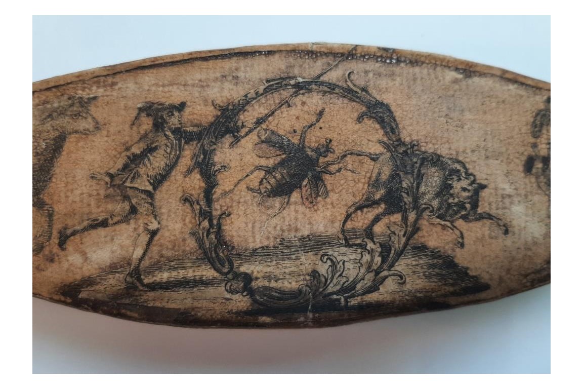 The fly. Knotting shuttle box, arte povera, 18th century