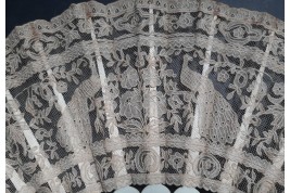 Paons et muguets, éventail fin XIXème siècle