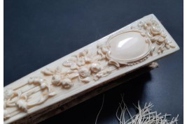 Paons et muguets, éventail fin XIXème siècle
