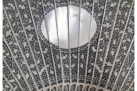 A thousand flowers from the Compagnie des Indes, Chinese fan circa 1790