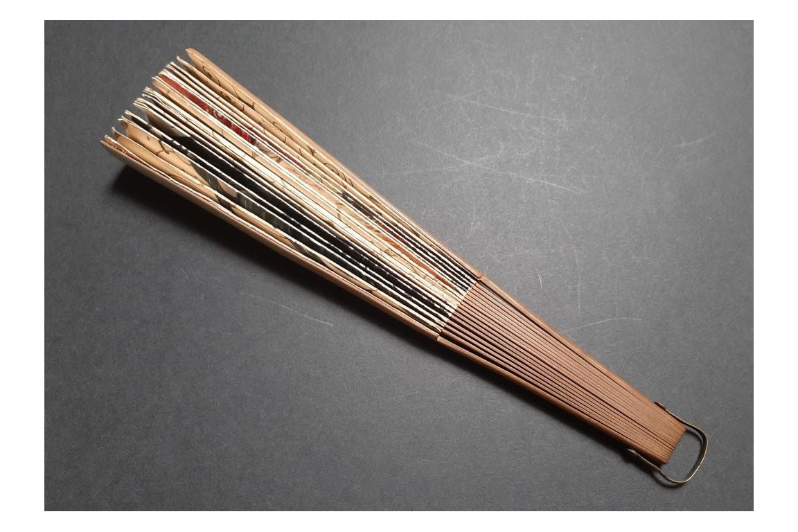 Le coq de Corsi, éventail début XXème siècle