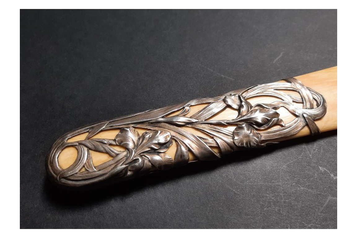 Iris, paper cut by Eugène Lefebvre, Art Nouveau period