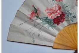 Beauty with carnations, Templier fan circa 1900