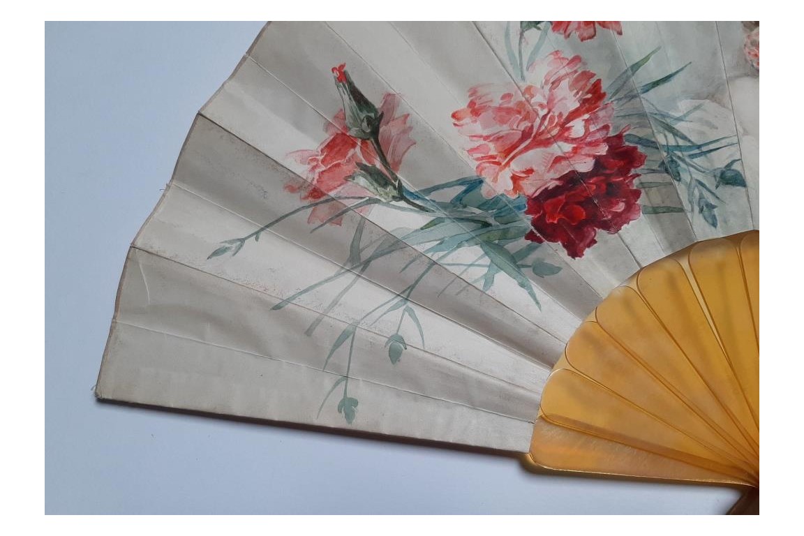 Beauty with carnations, Templier fan circa 1900