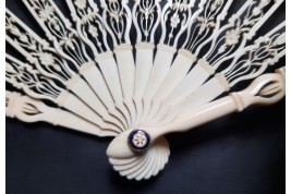 The gardening harvest. Fan circa 1790