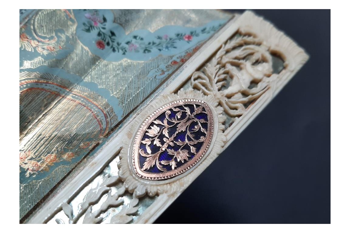 The gardening harvest. Fan circa 1790