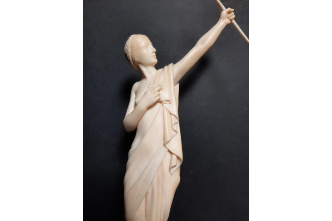 Archery. Statuette of Armand Boulard, circa 1930