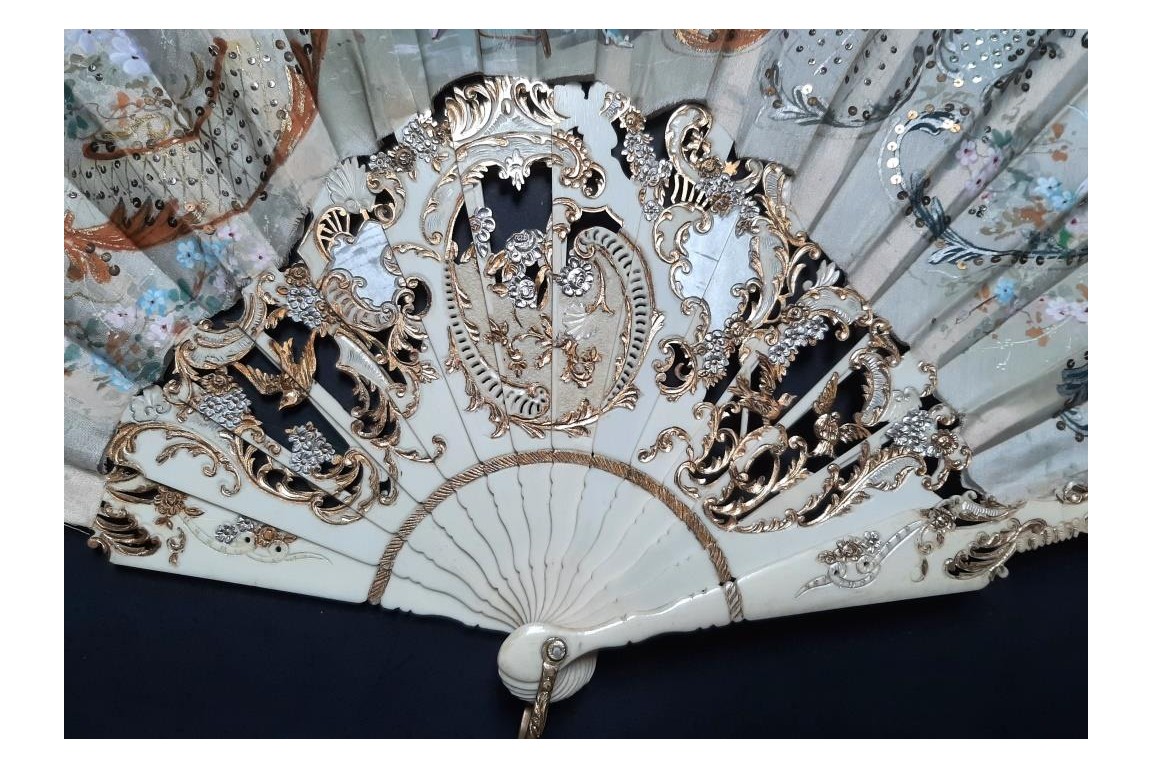 Connivence sororal, fan circa 1900