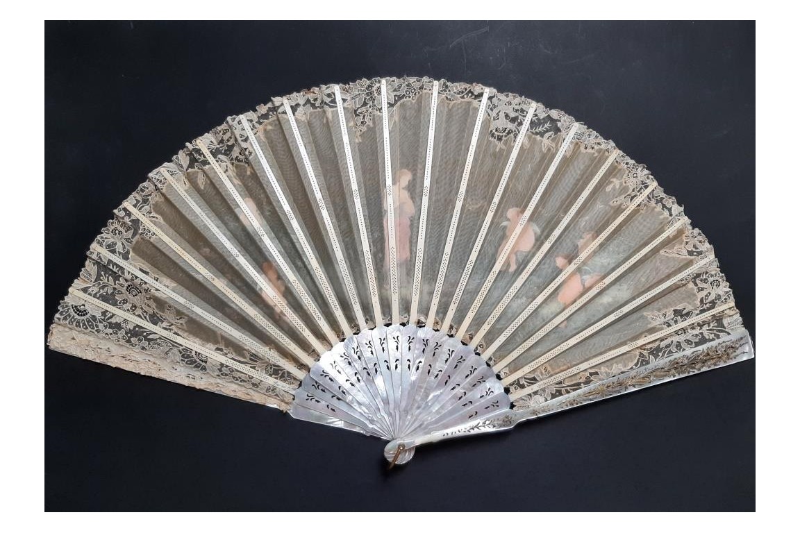 Cherubim contemplating Beauty, fan by Vanoni for Kees circa 1880-1900