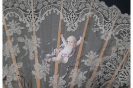 He loves me, he loves me not... Fan circa 1890