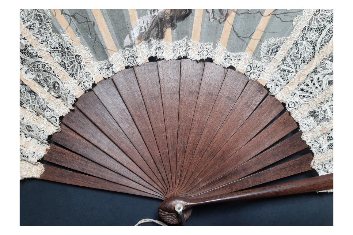 He loves me, he loves me not... Fan circa 1890