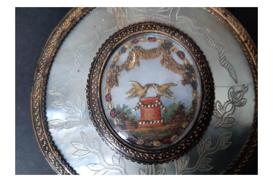Turtledoves, snuffbox late 18th century