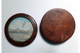 Le globe aérostatique des Tuileries, tabatière à la montgolfière, 1783
