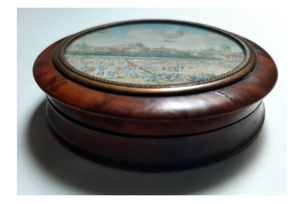 Le globe aérostatique des Tuileries, tabatière à la montgolfière, 1783