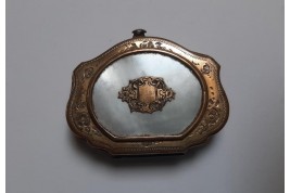 From the Concorde to the Arc de Triomphe, purse circa 1840