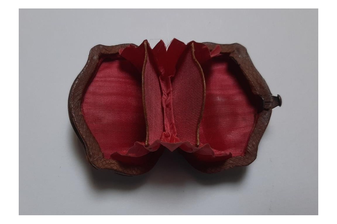 From the Concorde to the Arc de Triomphe, purse circa 1840