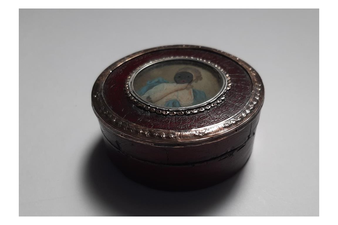 Masked, unmasked ! Automate snuffbox, late 18th century