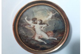 Jupiter taking Io in a cloud,  erotic snuffbox 18th century
