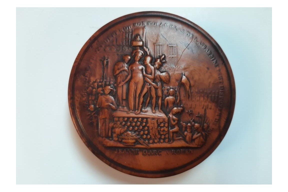 Joan of Arc at the stake, snuffbox early 19th century