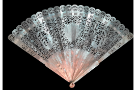Perle chinoise, éventail vers 1790-1800