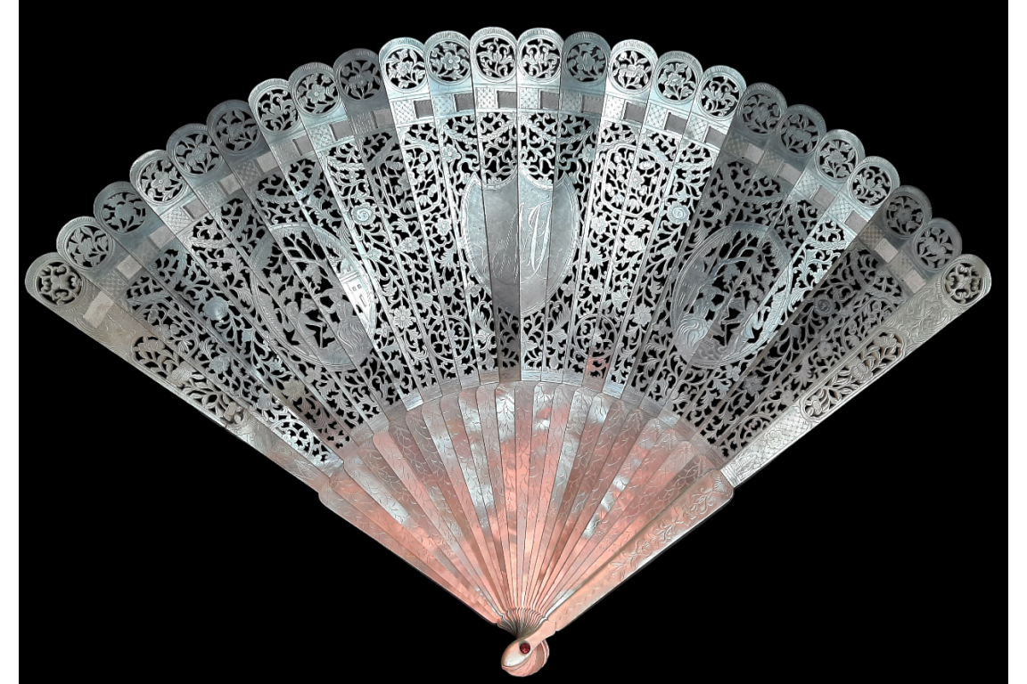 Perle chinoise, éventail vers 1790-1800