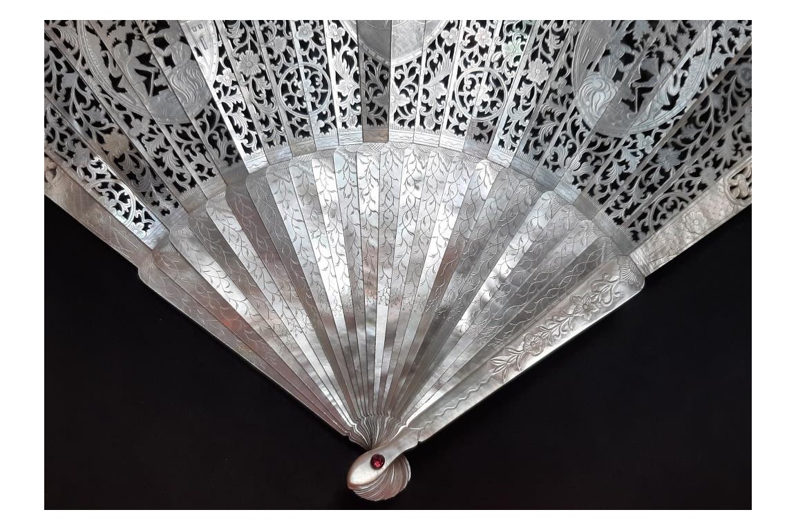 Perle chinoise, éventail vers 1790-1800