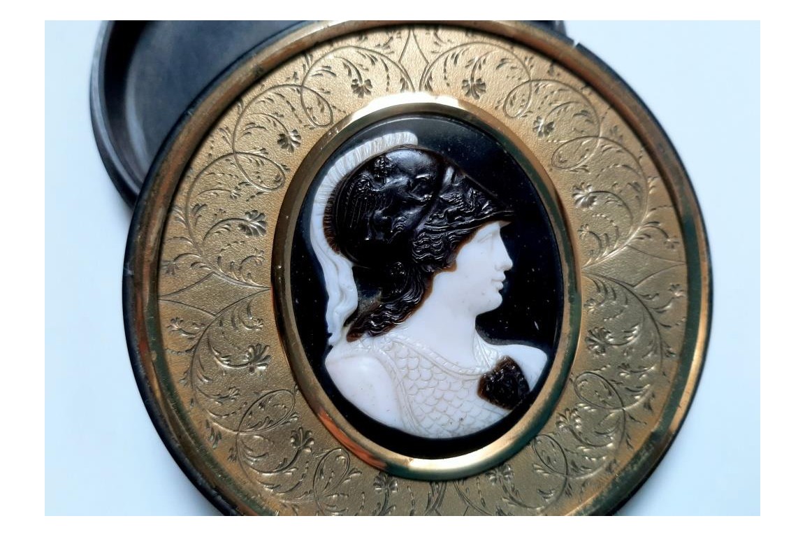 Minerve en guerrière. Tabatière du Grand Tour, Italie, vers 1800-1820