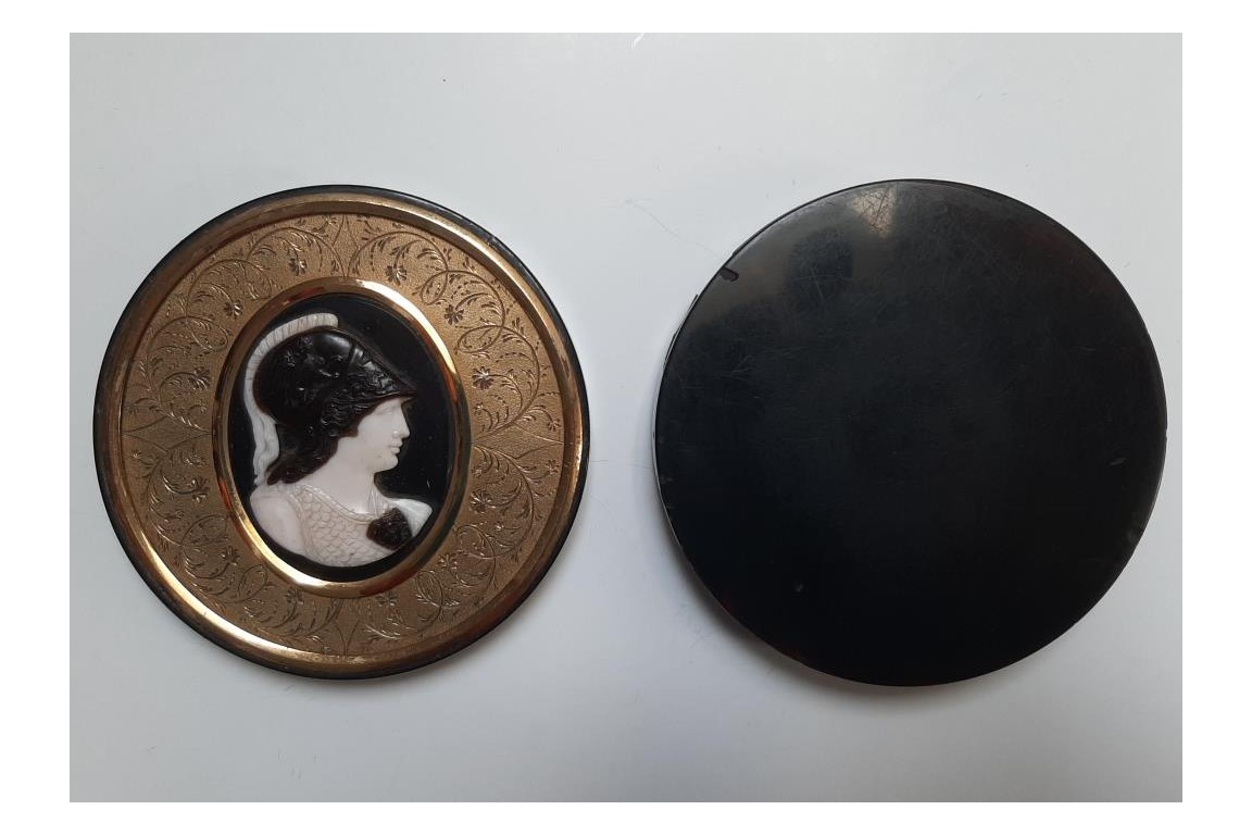 Minerve en guerrière. Tabatière du Grand Tour, Italie, vers 1800-1820