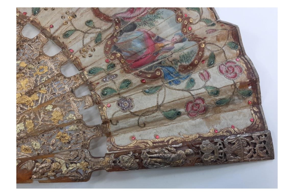 Love and royal arms, fan circa 1760