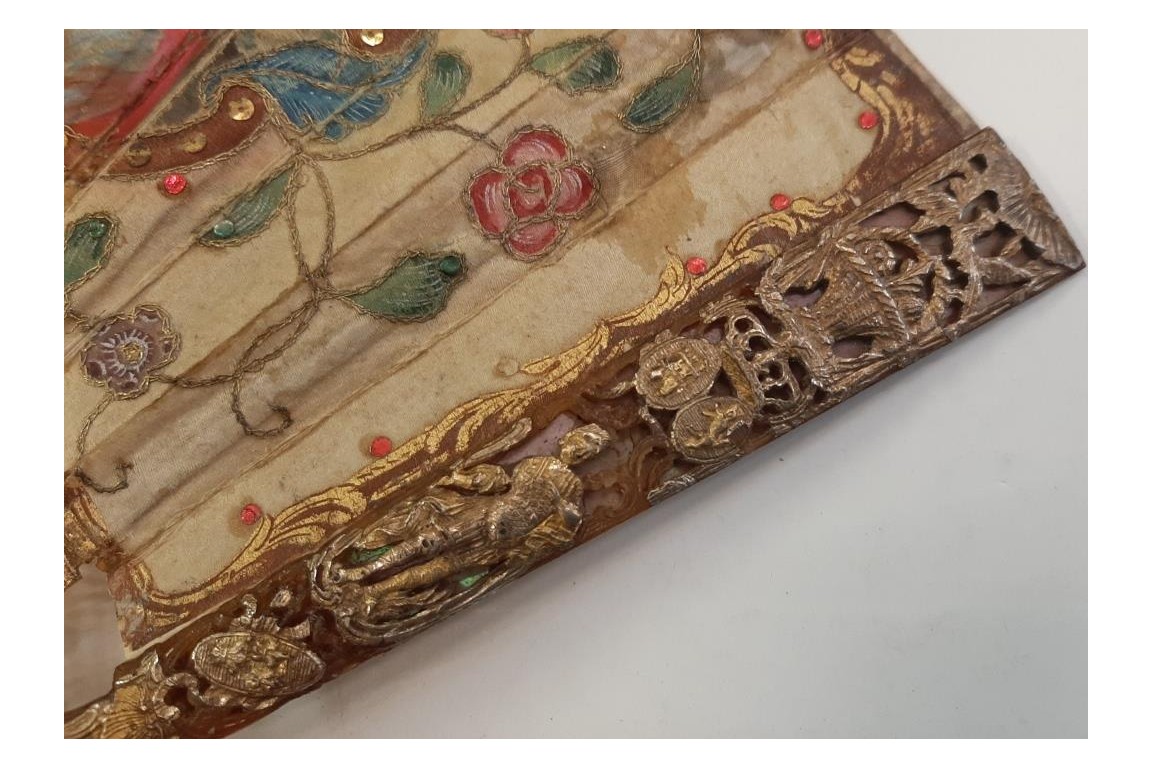 Love and royal arms, fan circa 1760