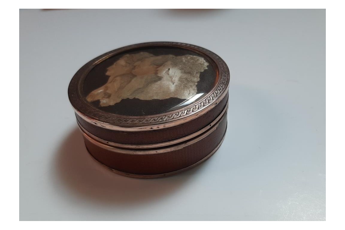 The royal family, snuffbox late 18th century