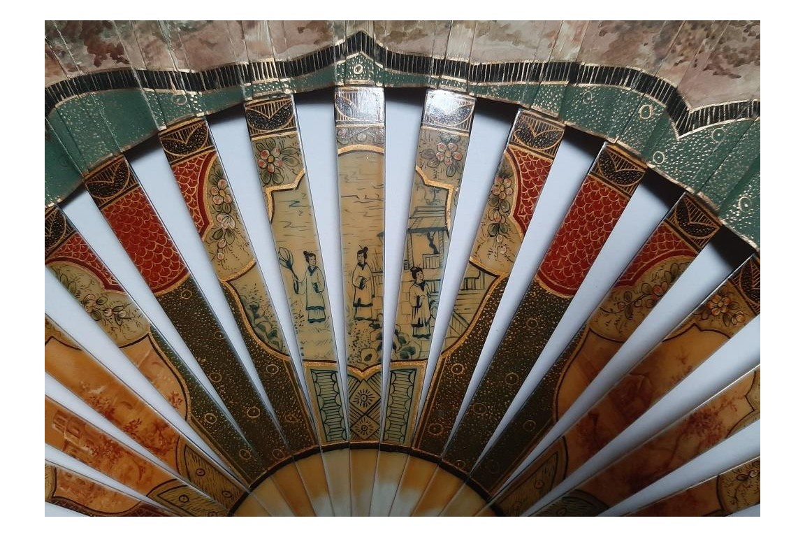 The colors of the party,  19th-century pastiche fan