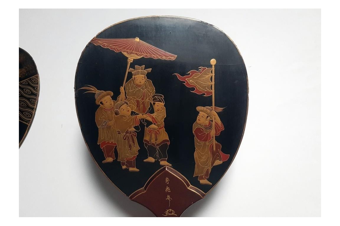 Black, red and gold. Asian colors. 19th-century screens